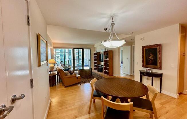 2 beds, 2 baths, 1,315 sqft, $4,500