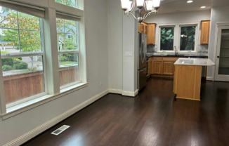 4 beds, 2.5 baths, $3,199