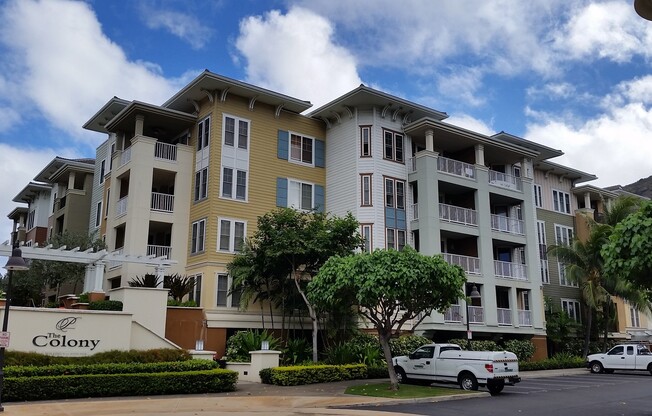 Hawaii Kai Colony at the Peninsula 1 Bedroom 1 Bathroom 2 Parking Secured Building