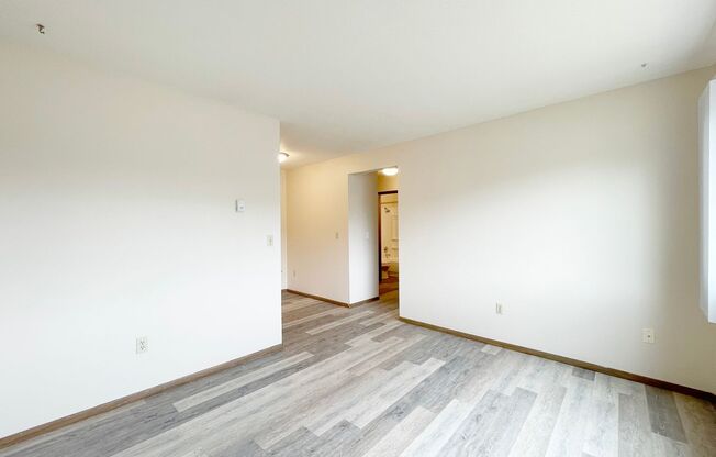 1 bed, 1 bath, 460 sqft, $755, Unit 525-20