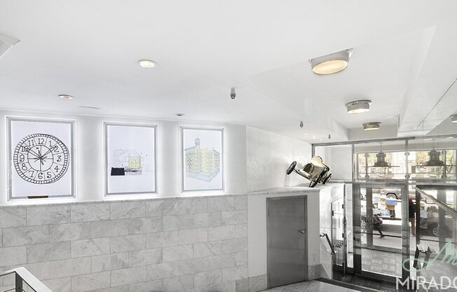 2 beds, 1 bath, $6,100, Unit 6C