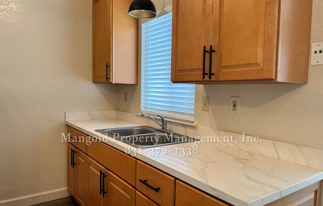 1 bed, 1 bath, 440 sqft, $2,325, Unit 2