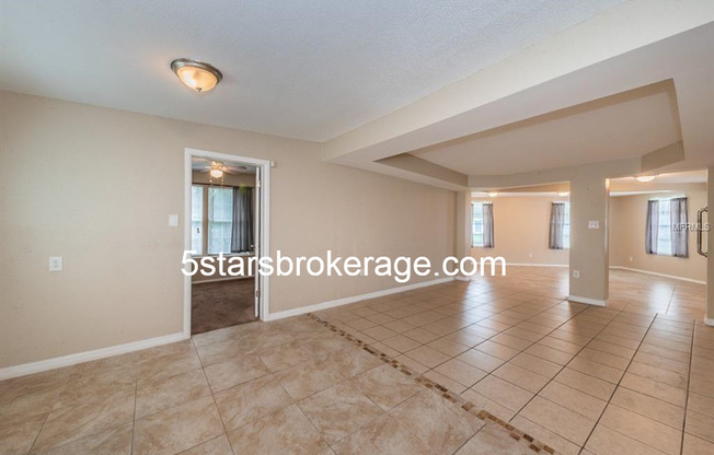 8570 92 TERRACE