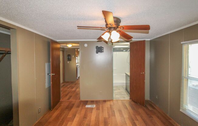 2 beds, 2 baths, $950