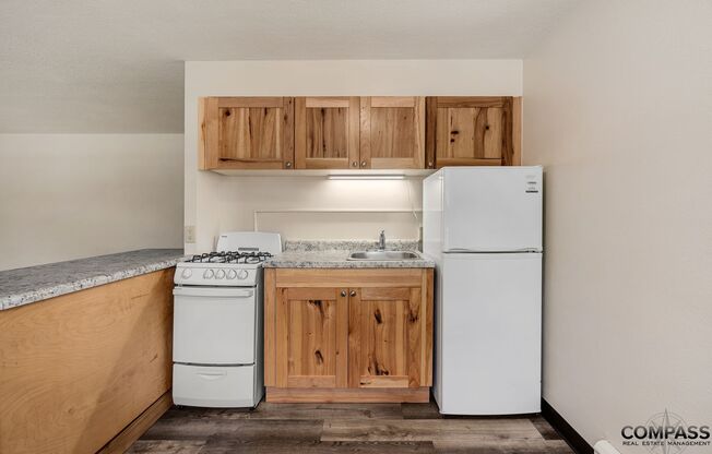 GREAT DOWNTOWN STUDIO