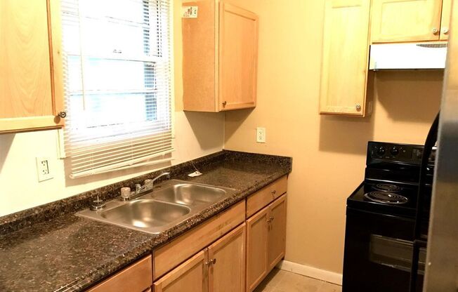 3 beds, 1 bath, $1,299