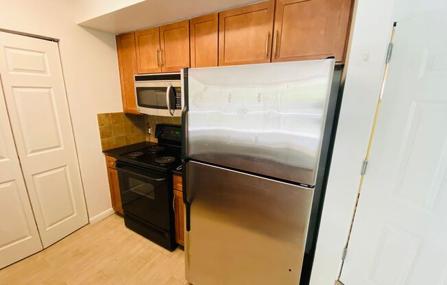 2 beds, 2 baths, $3,500, Unit Unit 404