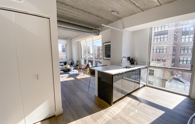 750 W SHERIDAN