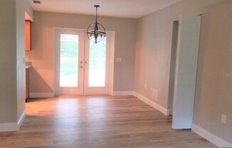 2925 MAGDALINA DR