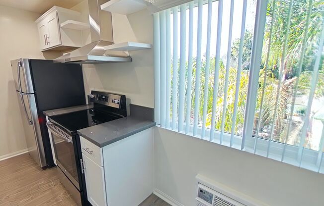 1 bed, 1 bath, 675 sqft, $1,975, Unit 28