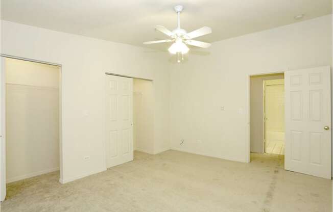 Bedroom with walk-in closet at Lansing Riverwood, LLC, Lansing, IL, Illinois