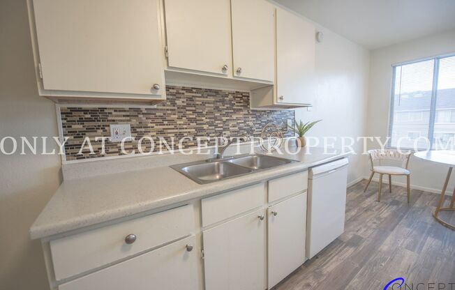 2 beds, 1 bath, 810 sqft, $1,325, Unit 75