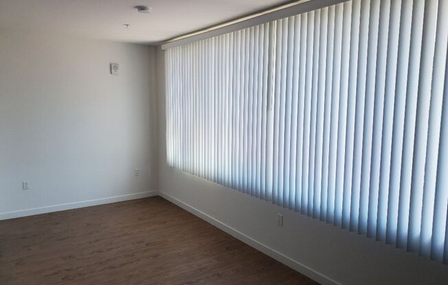 ******1836 Columbia Street