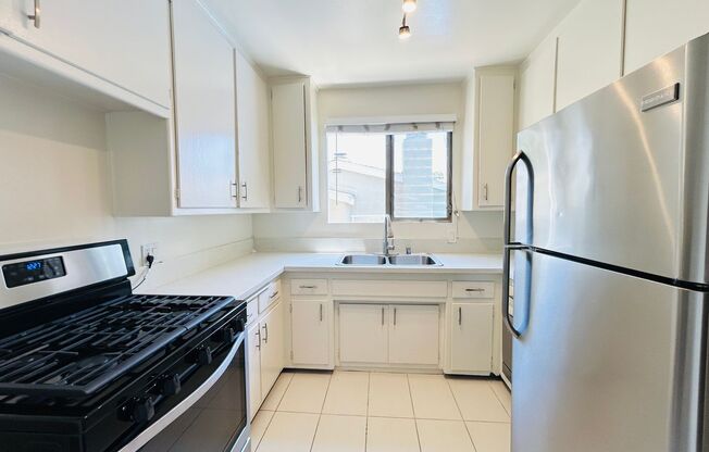 7611 Lexington Apartments