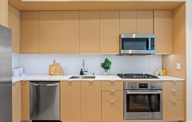 3 beds, 3 baths, 1,158 sqft, $5,595, Unit 505