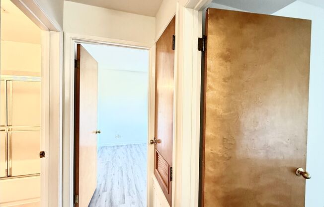 2 beds, 1.5 baths, $2,595, Unit #2