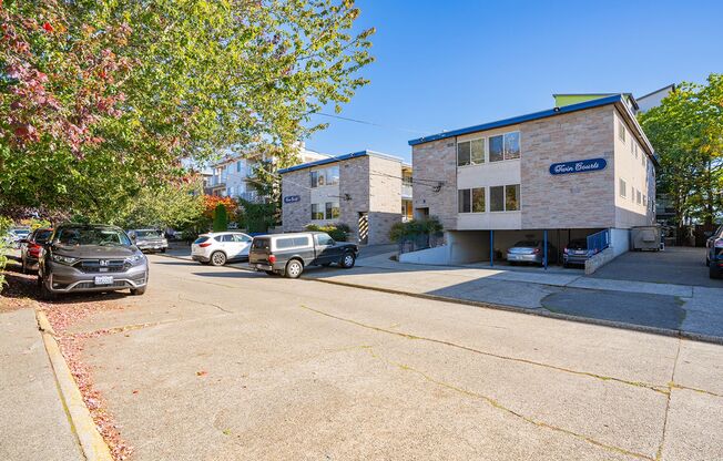 Twin Courts - Mid Century Gem in the Heart of Ballard - **Offering One Month Free on Current Vacancies!**
