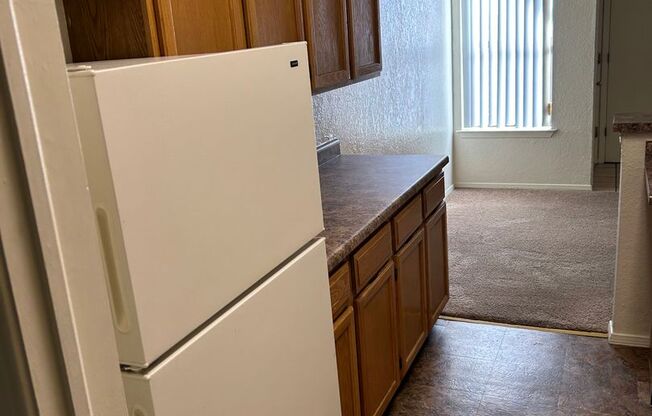 2 beds, 2 baths, 957 sqft, $1,015, Unit 70