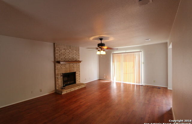 3 beds, 2.5 baths, $1,765