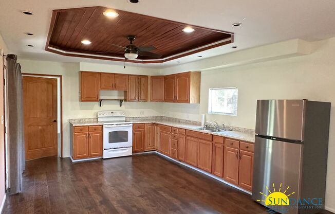 Quaint Mobile Home in Navarre!
