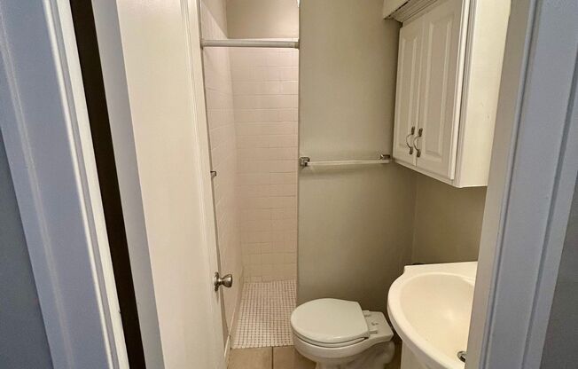 Studio, 1 bath, 200 sqft, $895, Unit 2