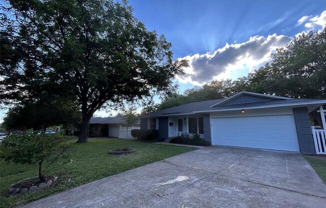 611 MISTY GLN DR