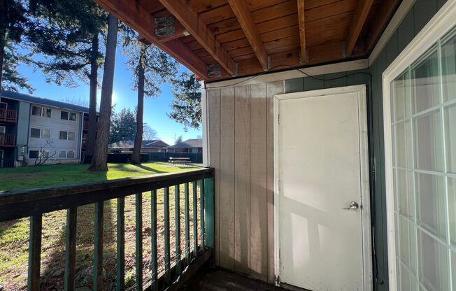 2 beds, 1 bath, 825 sqft, $1,300, Unit 306