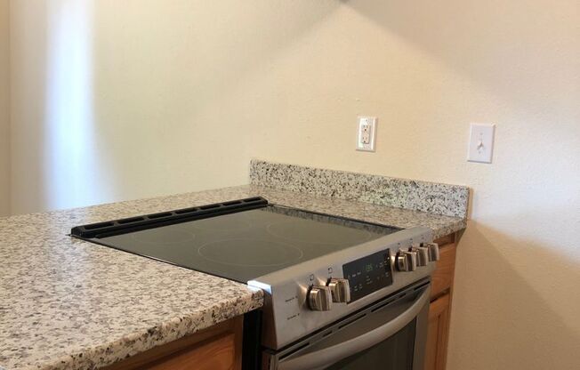 2 beds, 1 bath, 669 sqft, $1,345, Unit 47