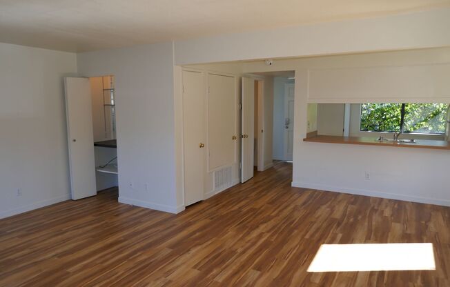 LARGE THREE BEDROOM TWO AND HALF BATH END UNIT CONDO TOWNHOME IN CANON VILLAGE