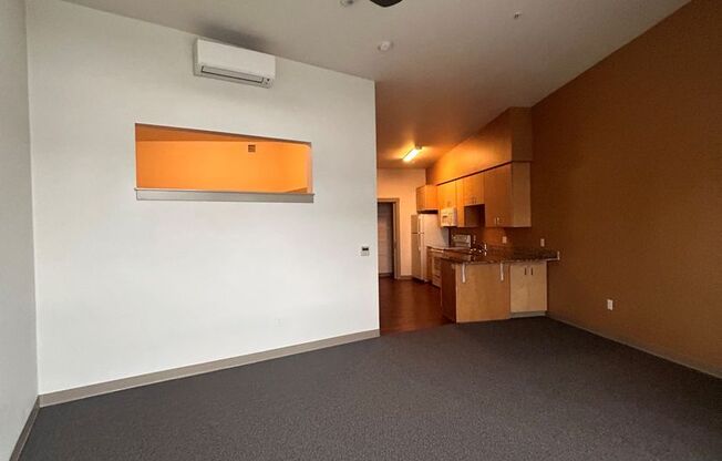 1 bed, 1 bath, 743 sqft, $1,500, Unit 302