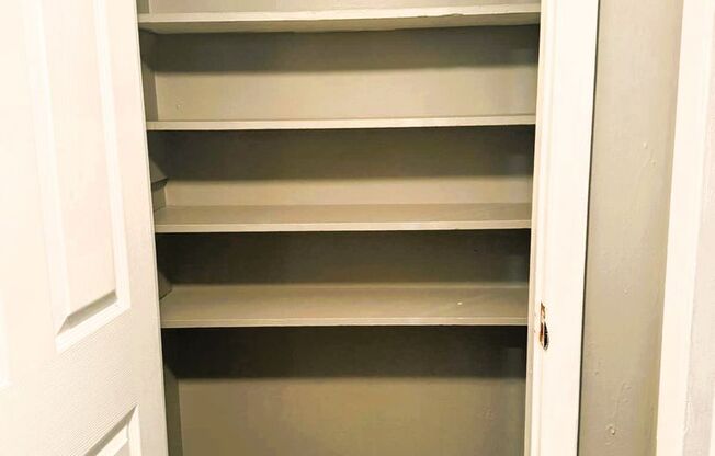 1 bed, 1 bath, 800 sqft, $1,175, Unit 39