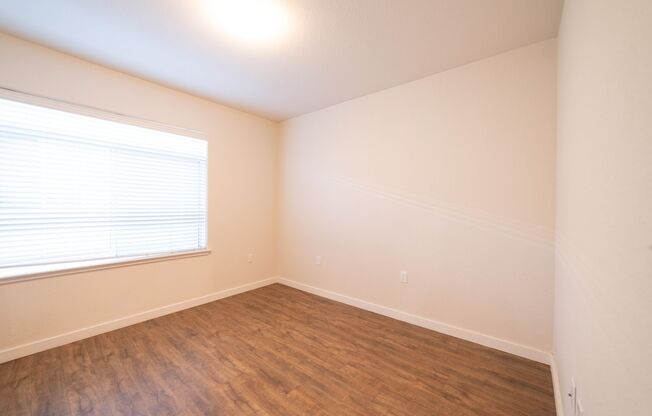 3 beds, 2 baths, 1,035 sqft, $3,995, Unit 203