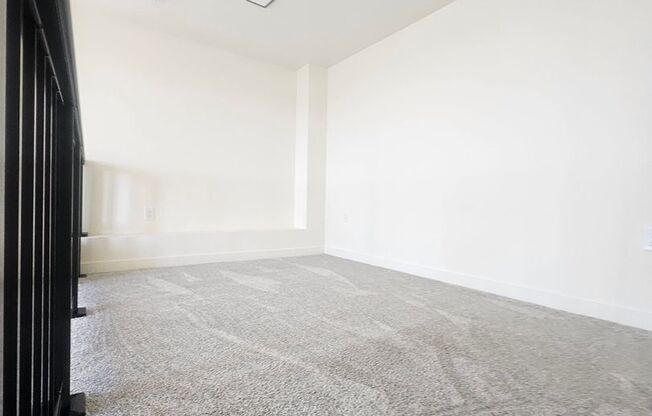 1 bed, 1 bath, 595 sqft, $1,760, Unit 708