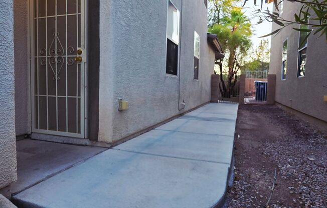 Desert Oasis in North Las Vegas – Spacious 3 Bed, 2.5 Bath Beauty!