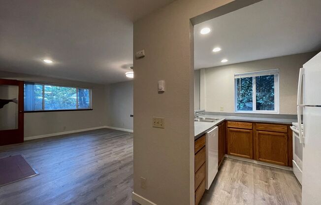 1 bed, 1 bath, 740 sqft, $1,705, Unit 204