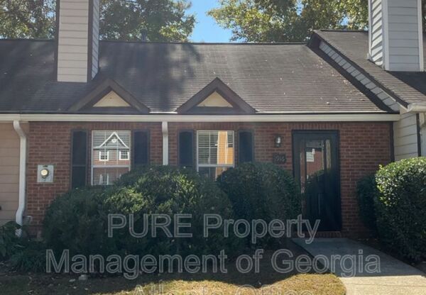 1916 Cheatham Woods Drive SW