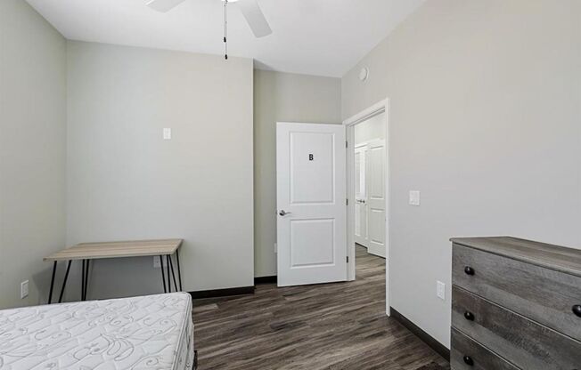 2 beds, 1 bath, 850 sqft, $1,595, Unit 202