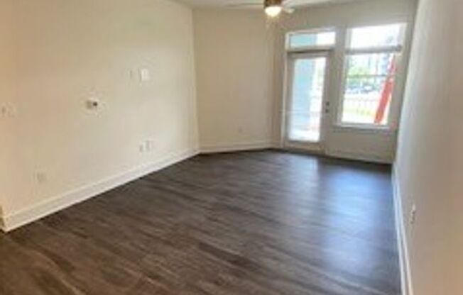 1 bed, 1 bath, 775 sqft, $1,748, Unit 00 - 424