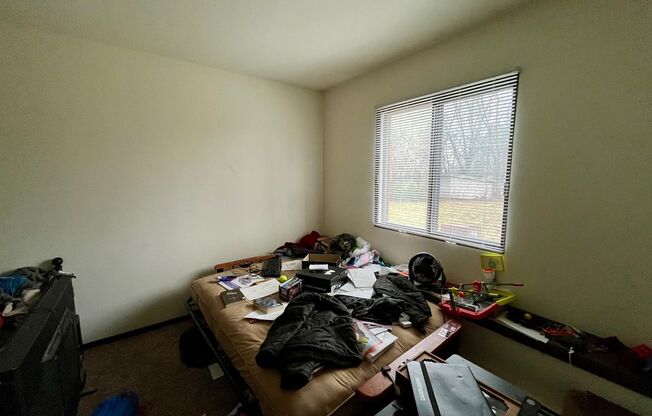 11244 W National Ave