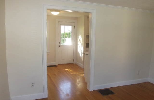 24 SPENCER ST