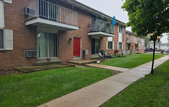 6500 6520 HOWARD AVE