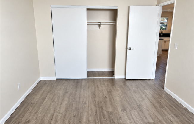 2 beds, 1 bath, 925 sqft, $2,100, Unit 430-B