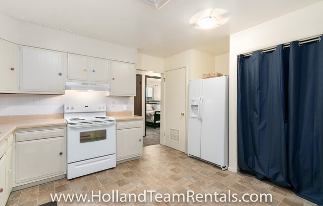 2 beds, 1 bath, $2,650