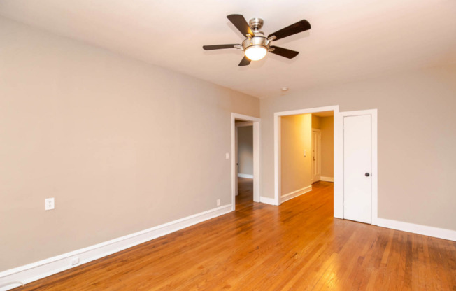 3 beds, 1 bath, 1,000 sqft, $2,500, Unit 1337-3N