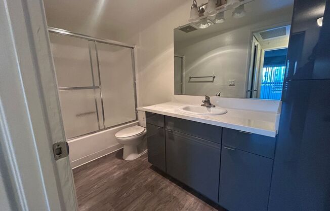 1 bed, 1 bath, 671 sqft, $2,450, Unit 287