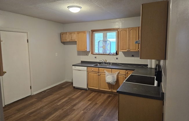 2 beds, 1 bath, 1,000 sqft, $2,900, Unit 1