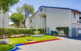 Harbor Cliff Apartments Exterior Building View