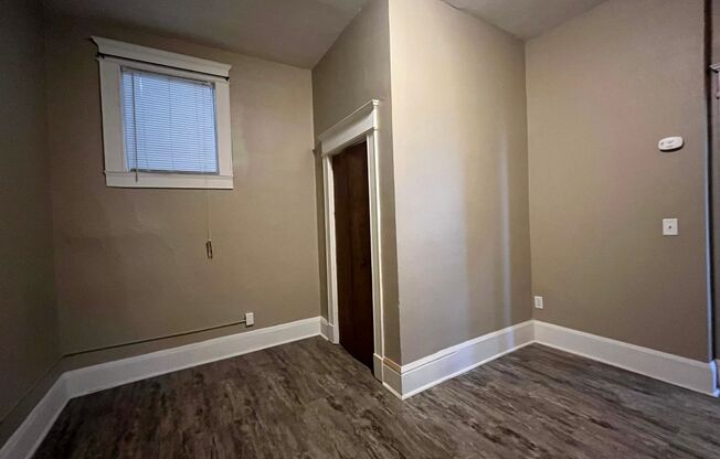 1 bed, 1 bath, 406 sqft, $930, Unit 2