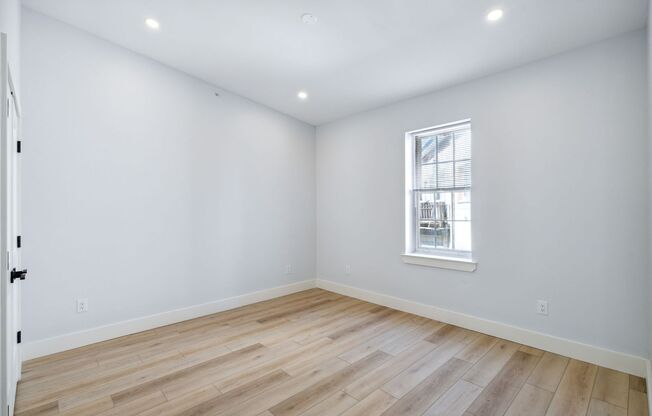 1 bed, 1 bath, 525 sqft, $2,050, Unit 26