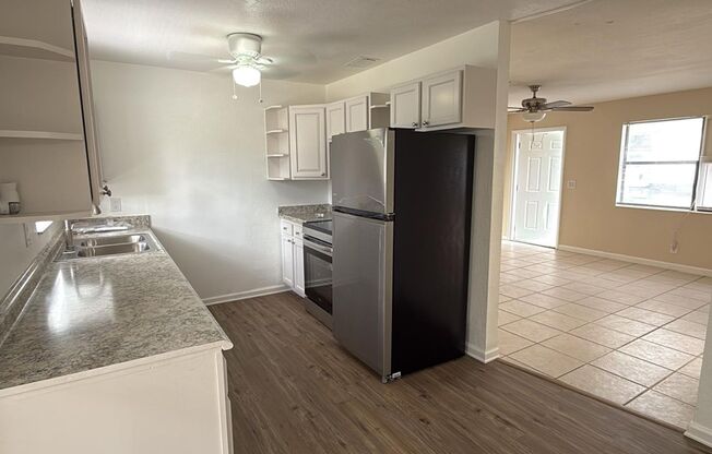 3 beds, 2 baths, $2,100